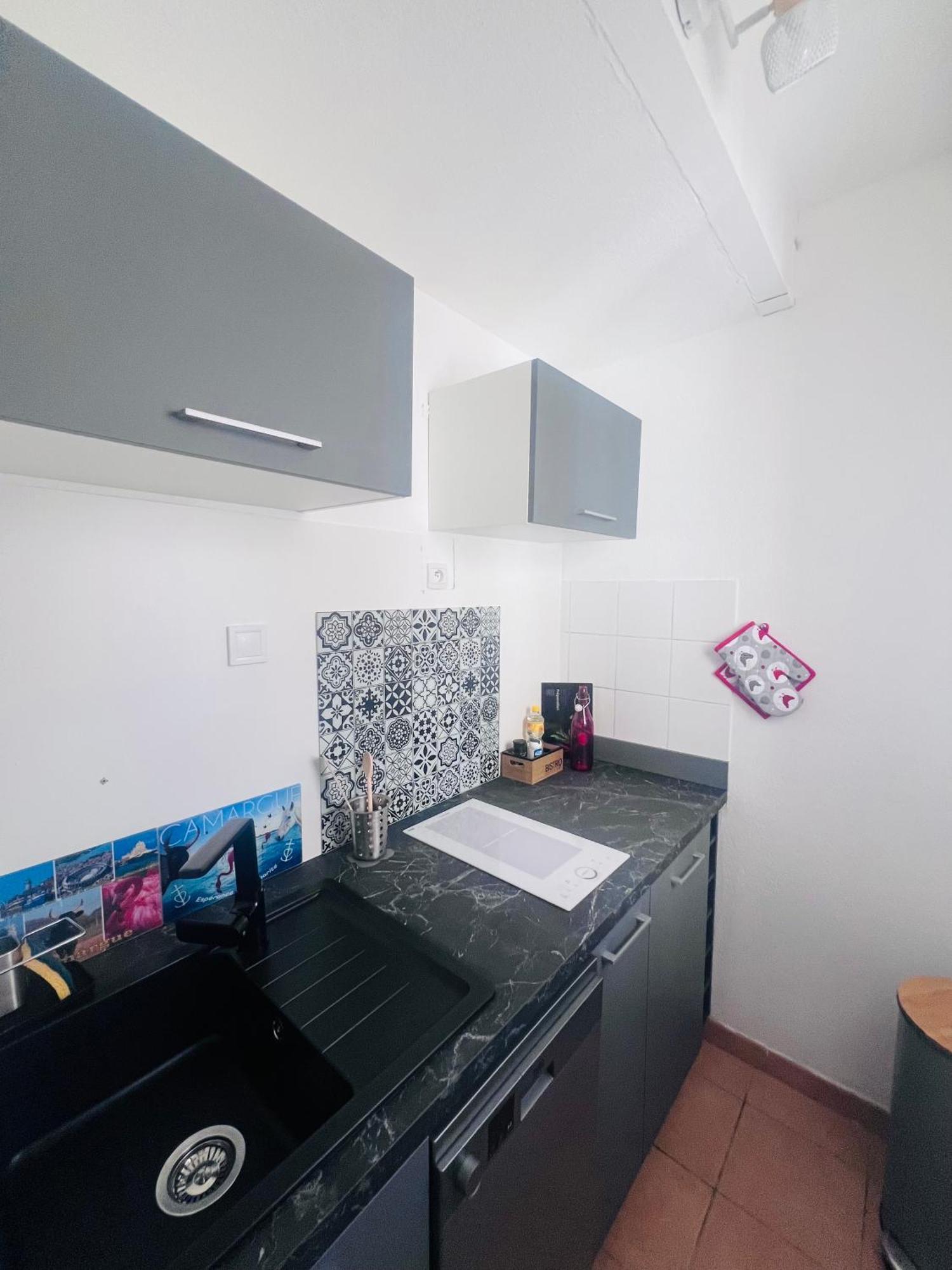 Les Appartements De Lina - Studio Marsouin- Self Check-In Ла-Гранд-Мот Экстерьер фото
