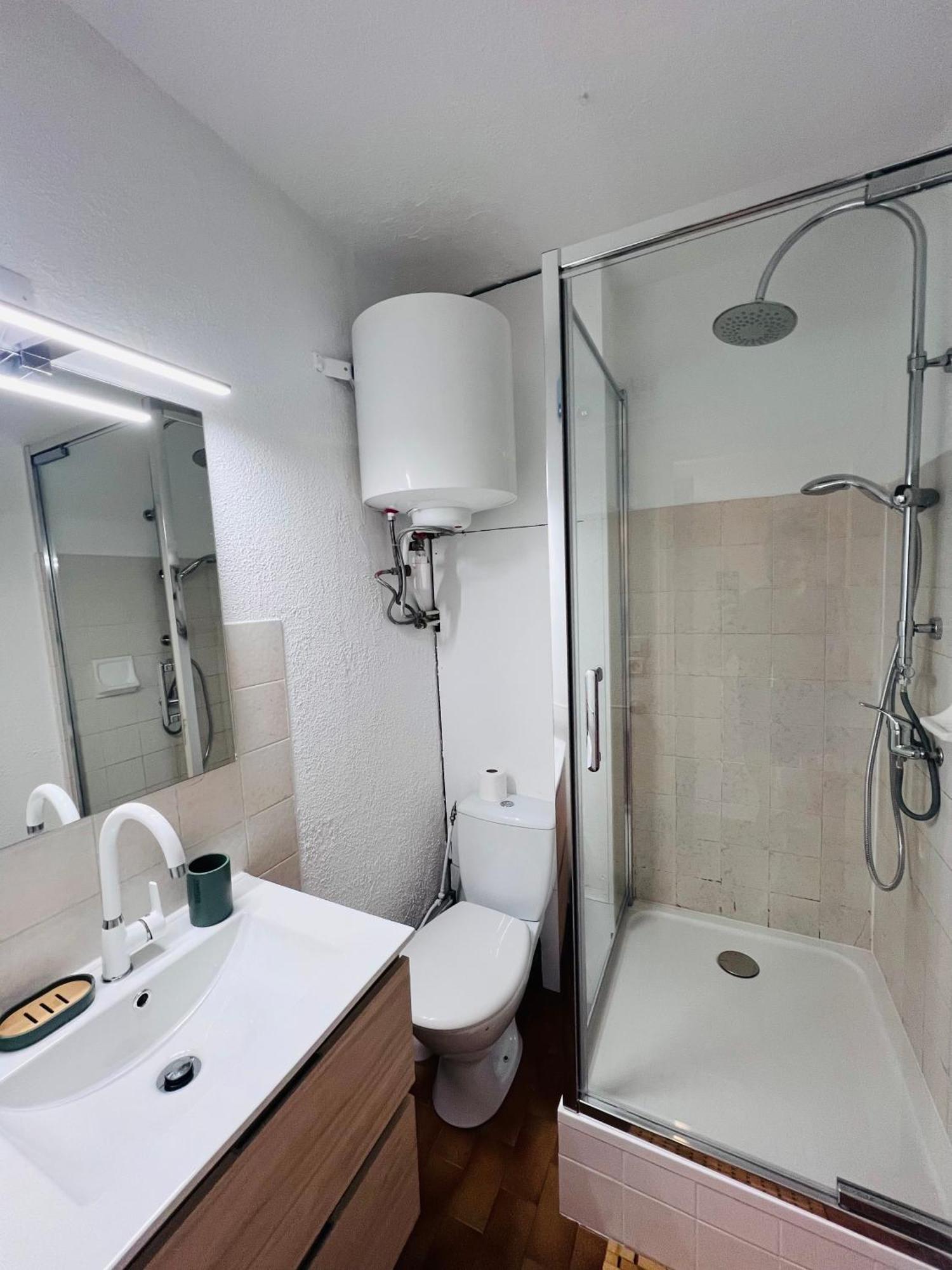 Les Appartements De Lina - Studio Marsouin- Self Check-In Ла-Гранд-Мот Экстерьер фото
